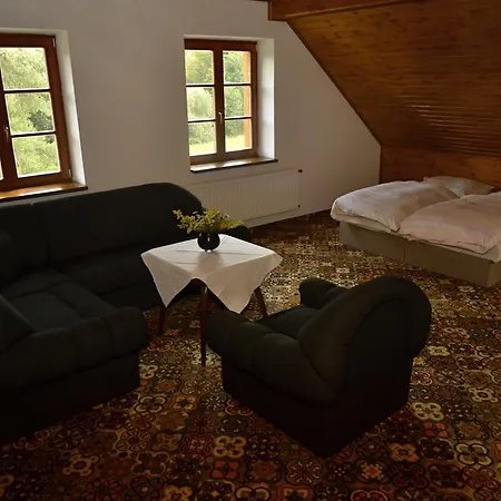 Jonášův Mlýn Venkovský dům *